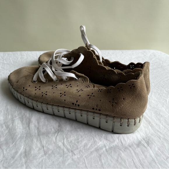 ❤️‍🔥BOGO FREE Anthropologie Scalloped Suede Perforated Sneakers Sz 37 Taupe - Picture 2 of 8